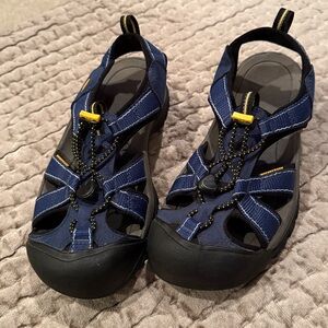 Keen Venice H2 Waterproof Sandals Womens Blue Closed Toe Trail Shoe